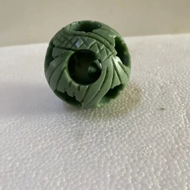 [BUNJANG] Jade Ornament with Nested Jade Pieces / 큰 옥속에 또 다른 옥들이 들어있는 옥조형/ 요316