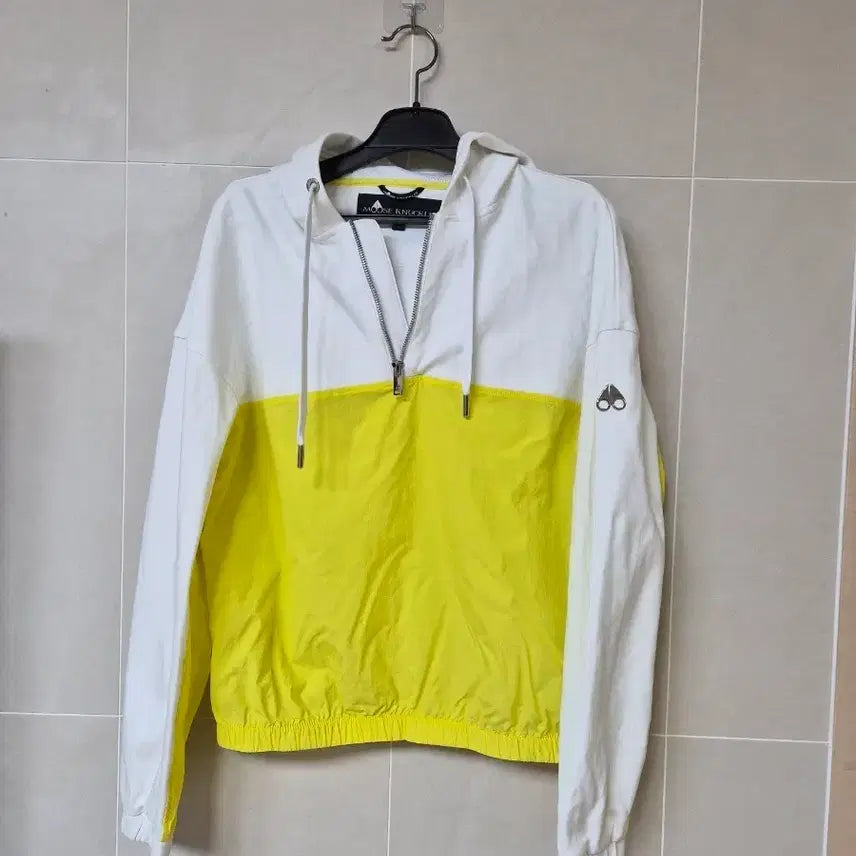 [BUNJANG] Moose Knuckles White Yellow Hooded Windbreaker S / 무스너클 화이트 옐로우 후드 바람막이 S