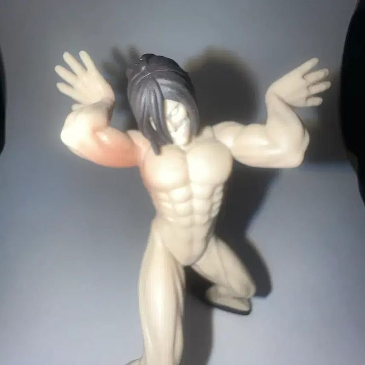 [BUNJANG] Attack on Titan Eren Yeager Figure Gacha / 진격의 거인 에렌 가챠 스마트폰 거치대