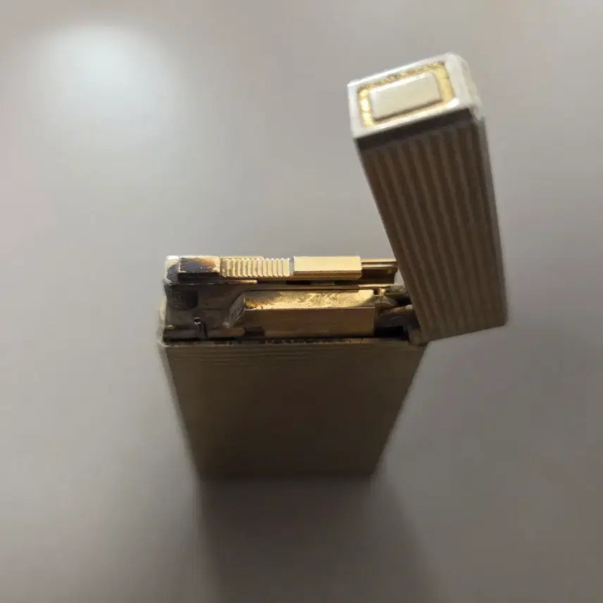 [BUNJANG] Vintage 1912 Indian Head Coin Lighter / 1912년 미국 인디언 헤드 주화 빈티지 라이터
