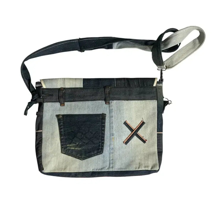 [BUNJANG] Vintage Denim Patchwork Messenger Bag / 빈티지 데님패치 리워크 메신저 백