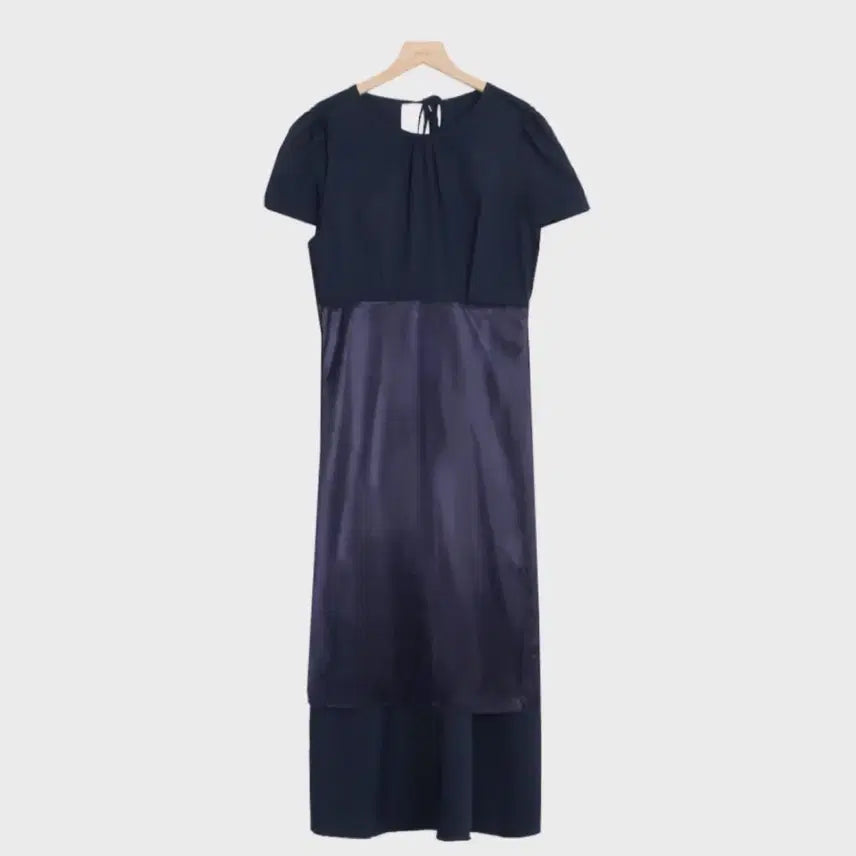 [SOLD OUT] (실착1회)케이클럽 여름 렌너 핀턱 반팔 롱원피스 다크네이비 S