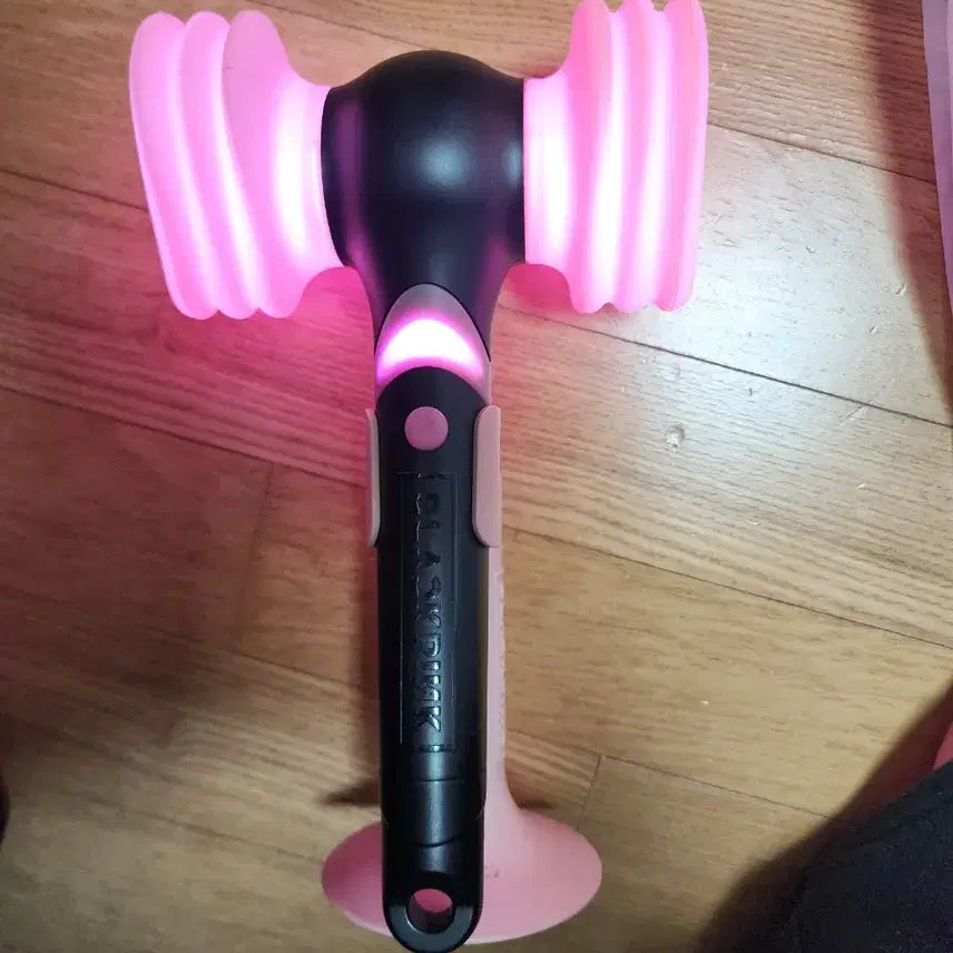 [BUNJANG] Blackpink Official Light Stick (Ver. 2) with Stand / 블랙핑크 응원봉 뿅봉팔아요 거치대포함