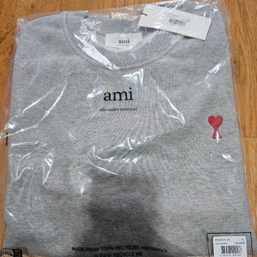 [SOLD OUT] 아미 스몰 하트 자수 맨투맨 회색 XL