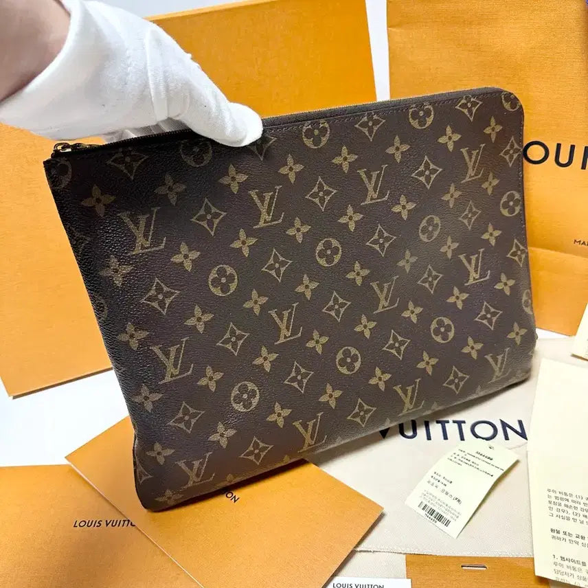 [BUNJANG] Louis Vuitton Monogram Etui Voyage MM Clutch / (정품)(새상품급,풀구성)루이비통 모노그램 에튀 보야주mm 클러치