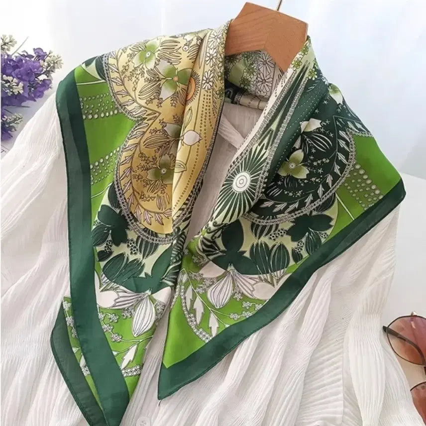 [BUNJANG] New Green and Gold Scarf / 스카프(새상품)