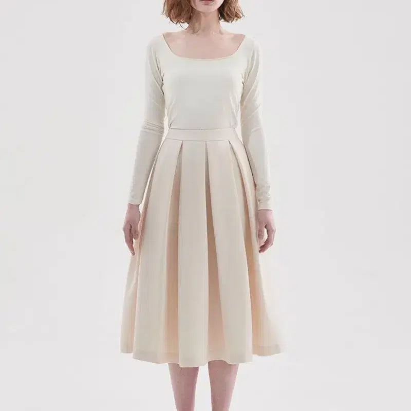 [BUNJANG] Five Avenue Hepburn Pleated Long Skirt Beige / 파이브에비뉴 햅번 플리츠 롱 스커트 베이지-데이트, 상견례, 2부드레스