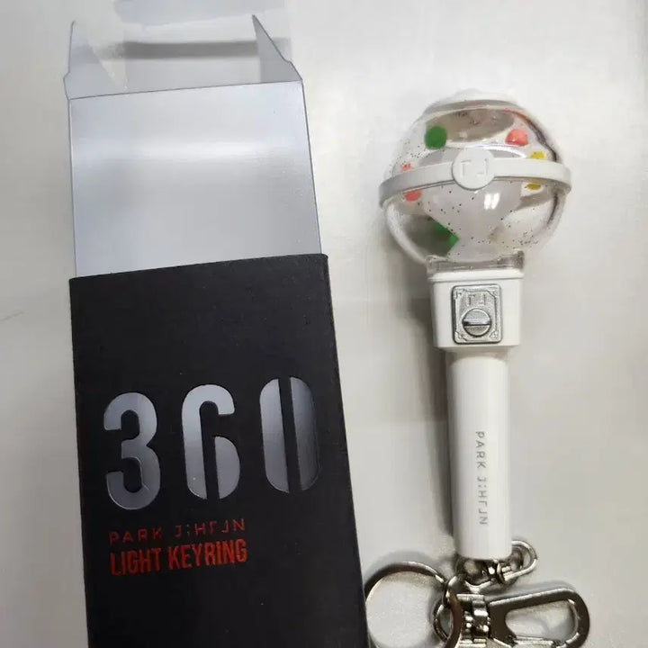 [BUNJANG] Park Jihoon Official Light Stick Keychain / 박지훈 미니 뽑봉 응원봉 키링