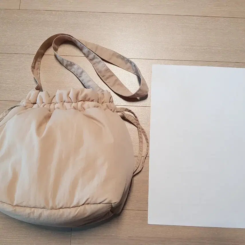 [BUNJANG] Beige Bucket Shoulder Bag / 베이지 복조리 숄더백