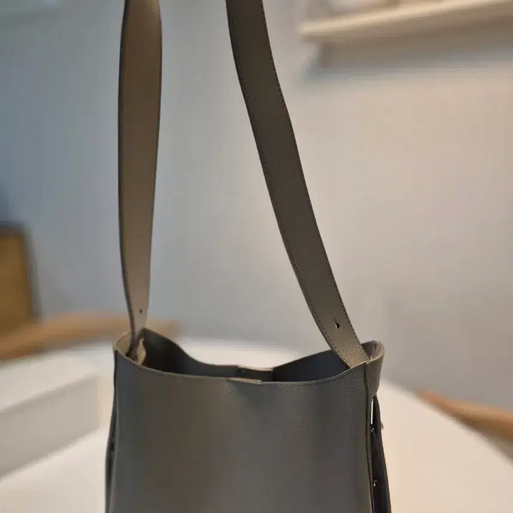 [BUNJANG] Leather Shoulder Bag / 가죽 숄더백 팔아요