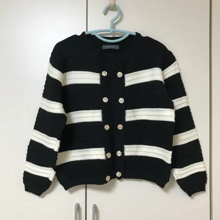 [BUNJANG] Baby Powder Double Button Cardigan / 새) 베이비파우더 더블단추 가디건