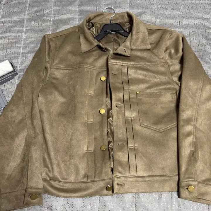 [SOLD OUT] (새상품)스웨이드 타입 자켓 카키 블랙