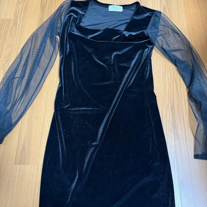 [BUNJANG] Bluestar Black Velvet See-Through Mini Dress / 블루스타 블랙 벨벳 시스루 미니 원피스