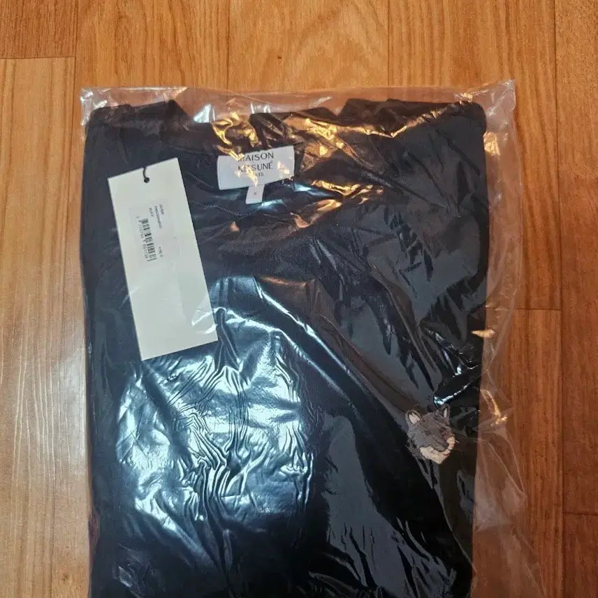 [BUNJANG] Maison Kitsune Fox Patch Black Sweatshirt / 메종키츠네 폭스 패치 블랙 맨투맨 s