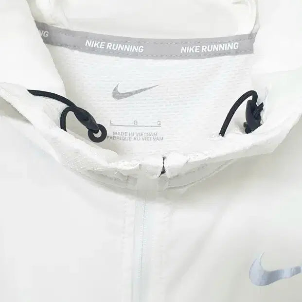 [BUNJANG] Nike Running Windrunner Running Jacket White L / 나이키 러닝 윈드러너 러닝 자켓 화이트 L