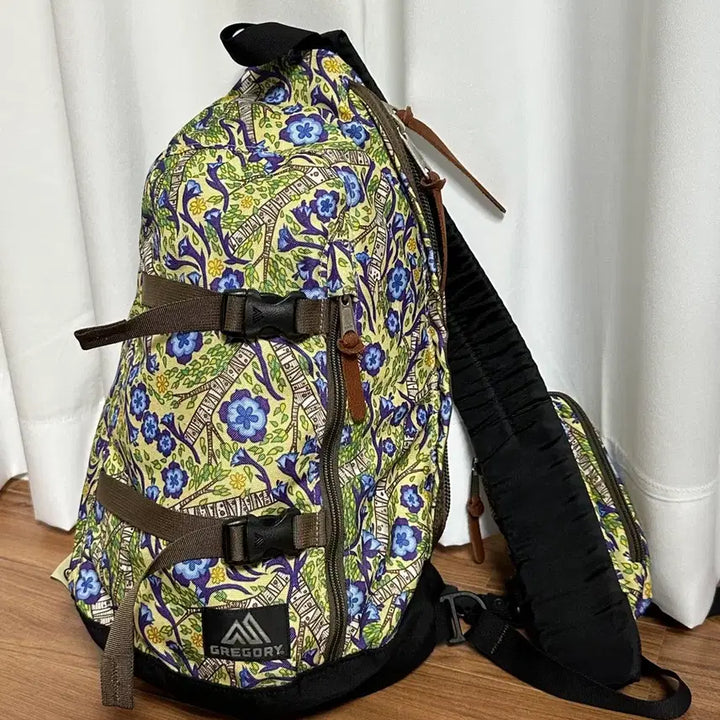 [BUNJANG] Gregory Bungaloo Pattern Spin Sling Bag Limited Edition / 그레고리 벙갈루 패턴 슬링백 리미티드 에디션