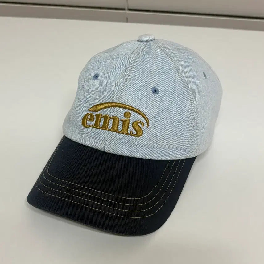 [BUNJANG] Emis Washed Denim Two-Tone Ball Cap / 이미스 워시드 데님 투톤 볼캡 라이트 블루 네이비