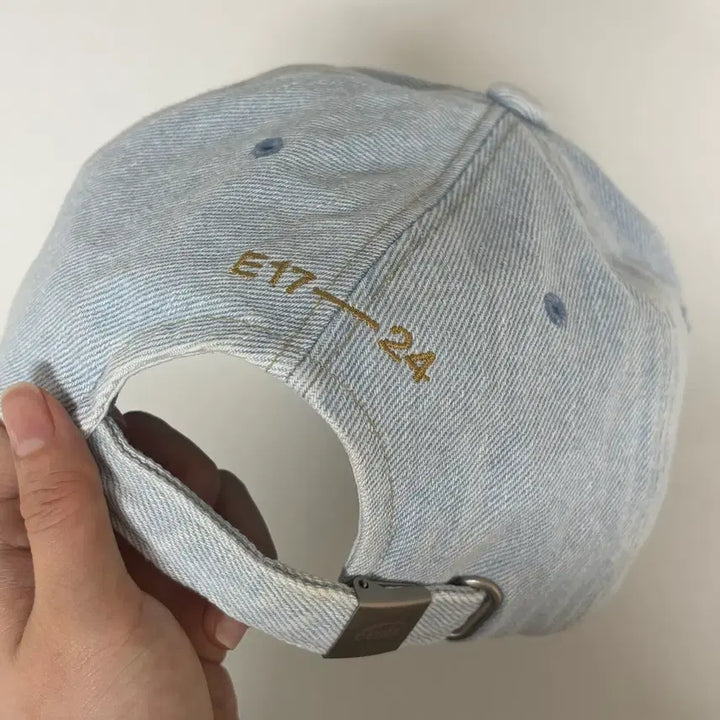 [BUNJANG] Emis Washed Denim Two-Tone Ball Cap / 이미스 워시드 데님 투톤 볼캡 라이트 블루 네이비