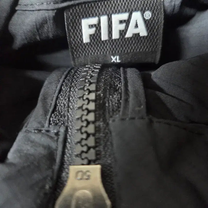[BUNJANG] FIFA Black Anorak Windbreaker XL / FIFA(신상)검정 아노락 바람막이 XL