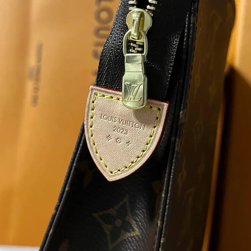 [BUNJANG] Louis Vuitton Toilet 26 Clutch Bag / [새상품] 루이비통 토일렛26 클러치백