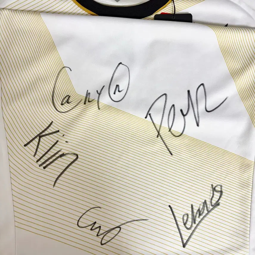 [BUNJANG] GenG Signed Jersey / 젠지 친필싸인 유니폼 GenG 페이즈 리헨즈
