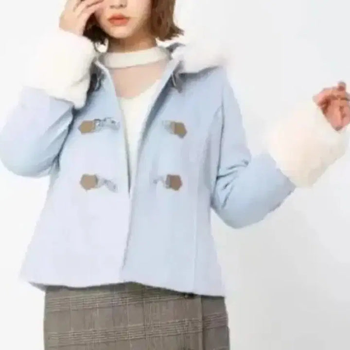[BUNJANG] Cecil McBee Pastel Blue Coat with White Fur Trim / 세실맥비 코트 히메갸루