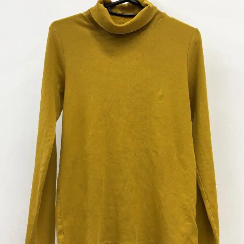 [BUNJANG] Uniqlo Vintage Turtleneck Long Sleeve Top / 일본빈티지 목폴라 터틀넥 롱슬리브 이너