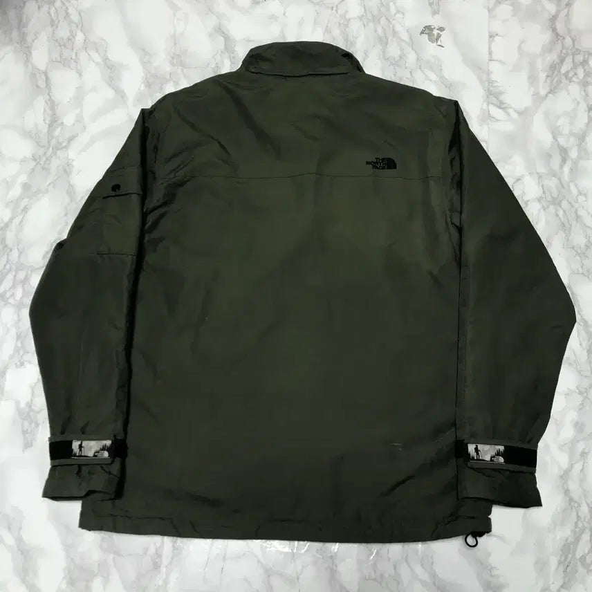 [BUNJANG] The North Face Deep Khaki Windbreaker Jacket - Men&
