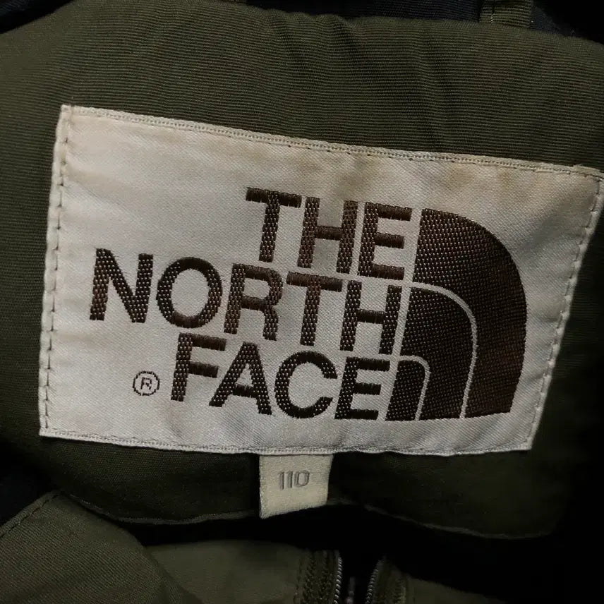 [BUNJANG] The North Face Deep Khaki Windbreaker Jacket - Men&