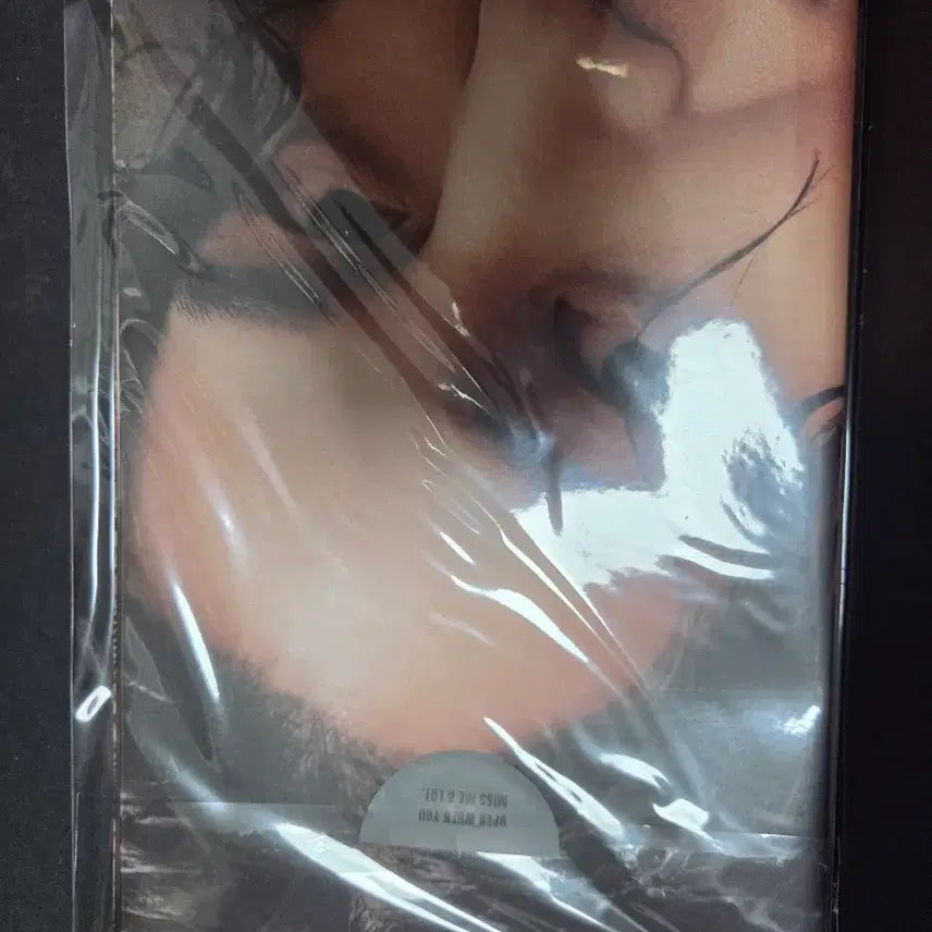 [BUNJANG] Kim Bum 2024 Season's Greetings / 김범 2024 시즌 그리팅 시그