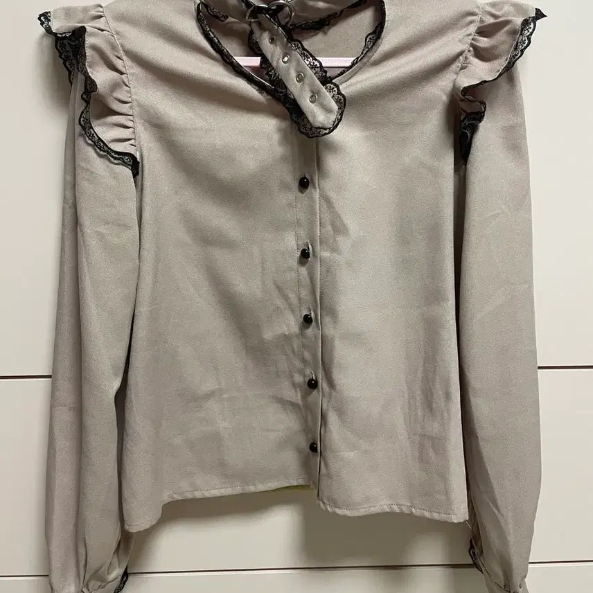 [BUNJANG] MARS Heart Buckle Blouse Pink / 마즈 MARS 하트 버클 블라우스 핑크 유아탸 지뢰계 양산형 양지뢰
