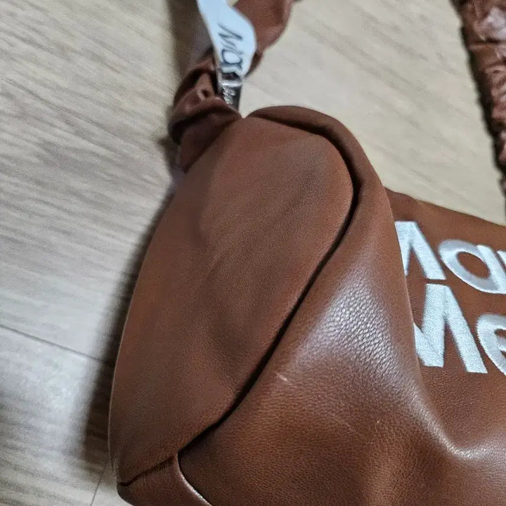 [BUNJANG] Mardi Mercredi Active Leather Shoulder Bag / 마르디메크르디 악티프 레더 숄더백
