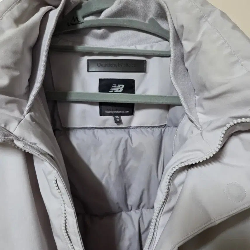 [BUNJANG] New Balance Goose Down Ivory Jacket / 뉴발란스 구스다운 아이보리 95사이즈