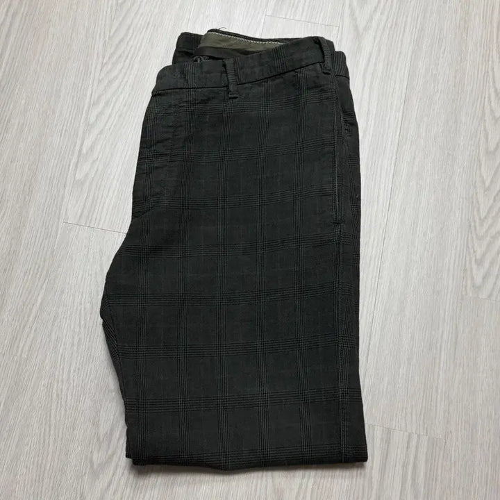[BUNJANG] CP Company Checkered Slacks 31 / CP컴퍼니 팬츠 31