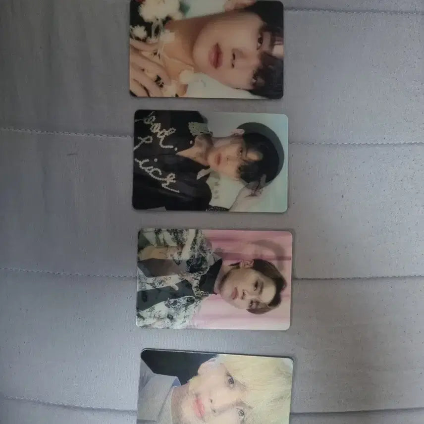 [BUNJANG] Seventeen Lenticular Photocard Bundle Set / 세븐틴 렌티큘러 포토카드(적십자,디아이콘)