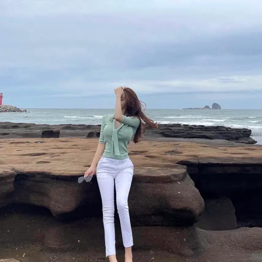 [BUNJANG] V-Neck Tie Knit Top / 민트 브이넥 타이 니트 여리핏 / 새상품 국내제작