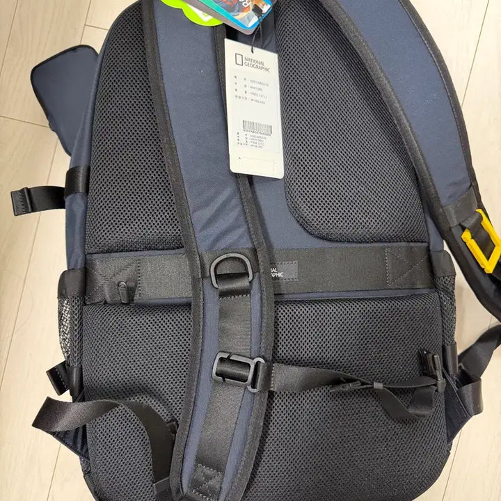 [BUNJANG] National Geographic Lee Seo Backpack / 아이브 이서가 착용한 네셔널지오그래픽 백팩