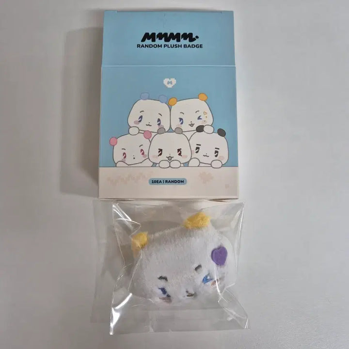 [BUNJANG] PLAVE MWA Plush Badge / 플레이브 플러시 뱃지 뫄