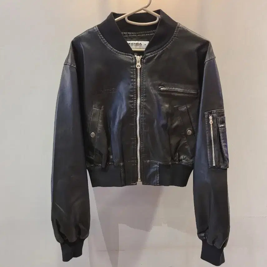 [BUNJANG] Freenda Black Leather Crop Bomber Jacket / 여성)블랙 레더 크롭 봄버 자켓(새상품 S)
