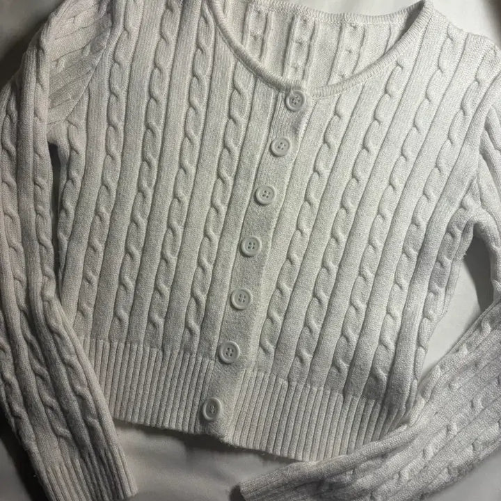 [SOLD OUT] 크롭 가디건