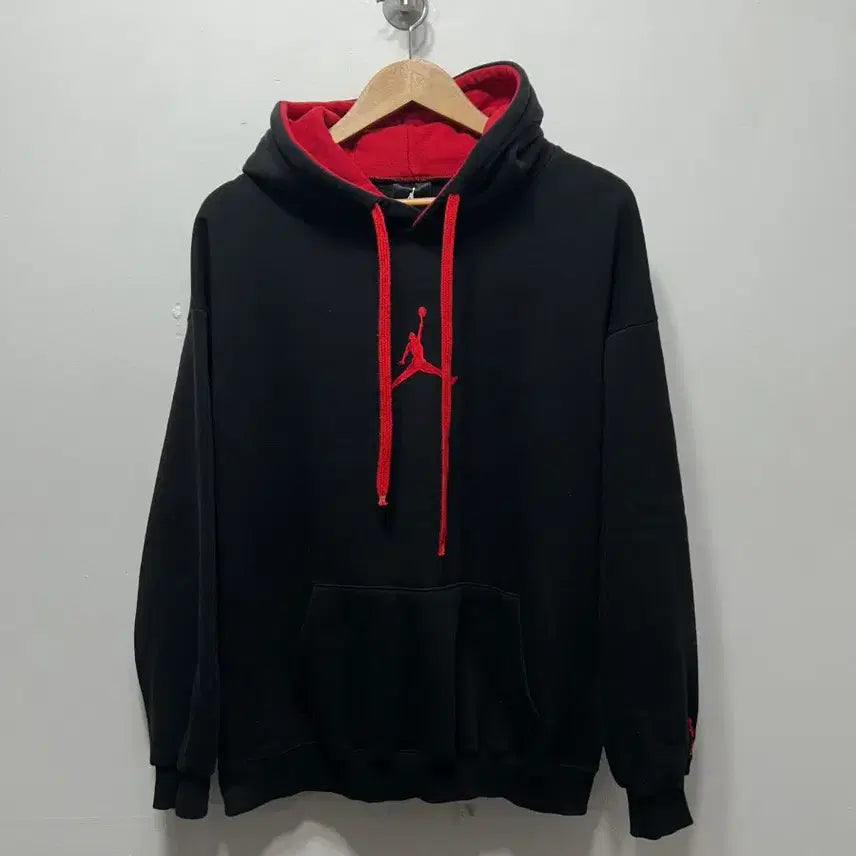 [BUNJANG] Jordan Black Hoodie Red Jumpman S / 조던 블랙 후드티 레드 점프맨 S