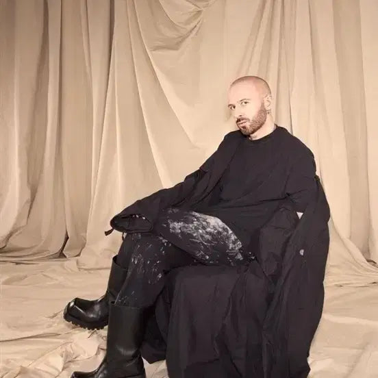 [BUNJANG] Balenciaga Painter Sweatpants / [L] 발렌시아가 페인터 스웻팬츠