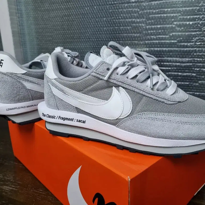 [BUNJANG] Nike Sacai LD Waffle Light Smoke Grey [285] / 프라그먼트 LD와플 라이트스모크그레이 [285]