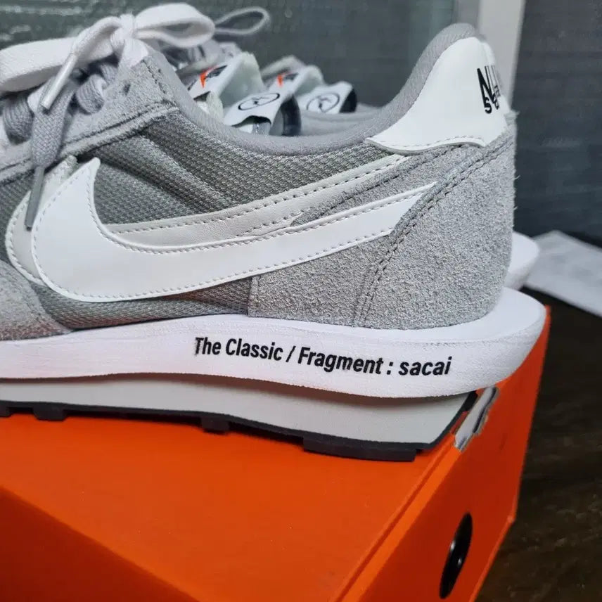 [BUNJANG] Nike Sacai LD Waffle Light Smoke Grey [285] / 프라그먼트 LD와플 라이트스모크그레이 [285]