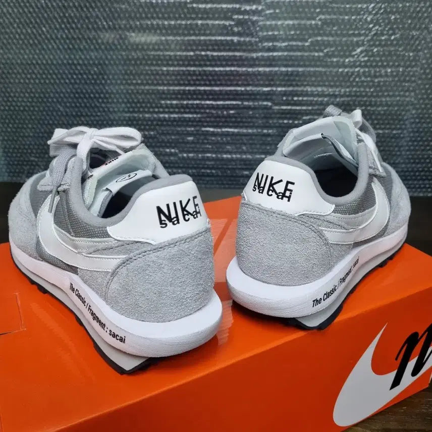 [BUNJANG] Nike Sacai LD Waffle Light Smoke Grey [285] / 프라그먼트 LD와플 라이트스모크그레이 [285]