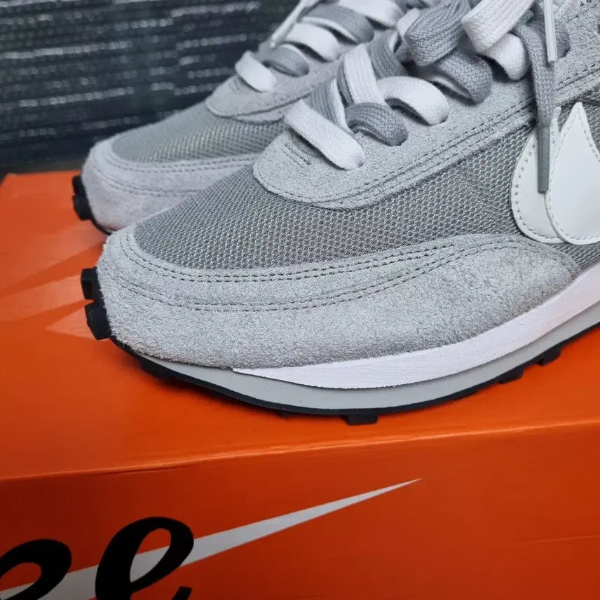 [BUNJANG] Nike Sacai LD Waffle Light Smoke Grey [285] / 프라그먼트 LD와플 라이트스모크그레이 [285]