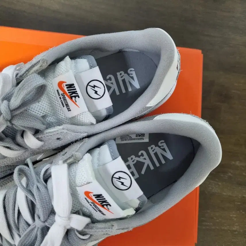 [BUNJANG] Nike Sacai LD Waffle Light Smoke Grey [285] / 프라그먼트 LD와플 라이트스모크그레이 [285]