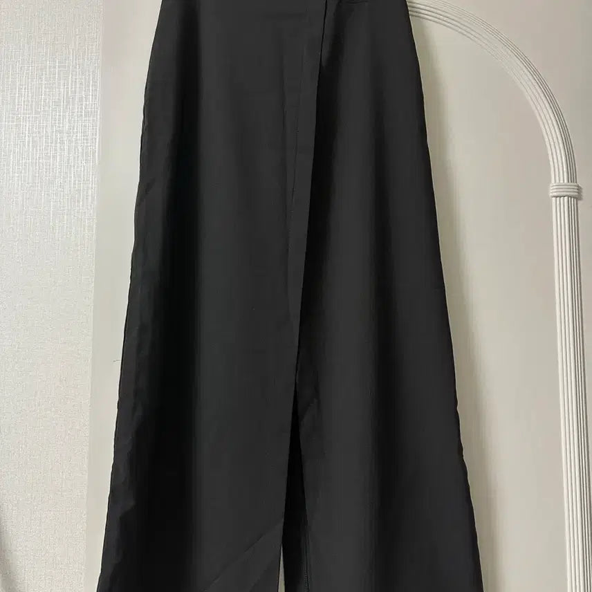 [BUNJANG] Black Slacks Skirt S Size / 블랙 색상의 슬랙스 처럼 생긴 스커트 s사이즈