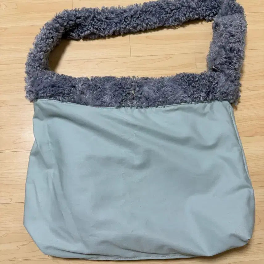 [BUNJANG] ROSSMOOR Faux Fur Shoulder Bag - Gray / ROSSMOOR 뽀글이 퍼 숄더백 그레이