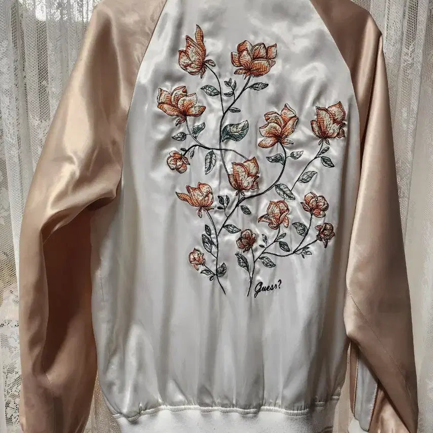 [BUNJANG] Guess Floral Embroidered Jacket / 게스잠바